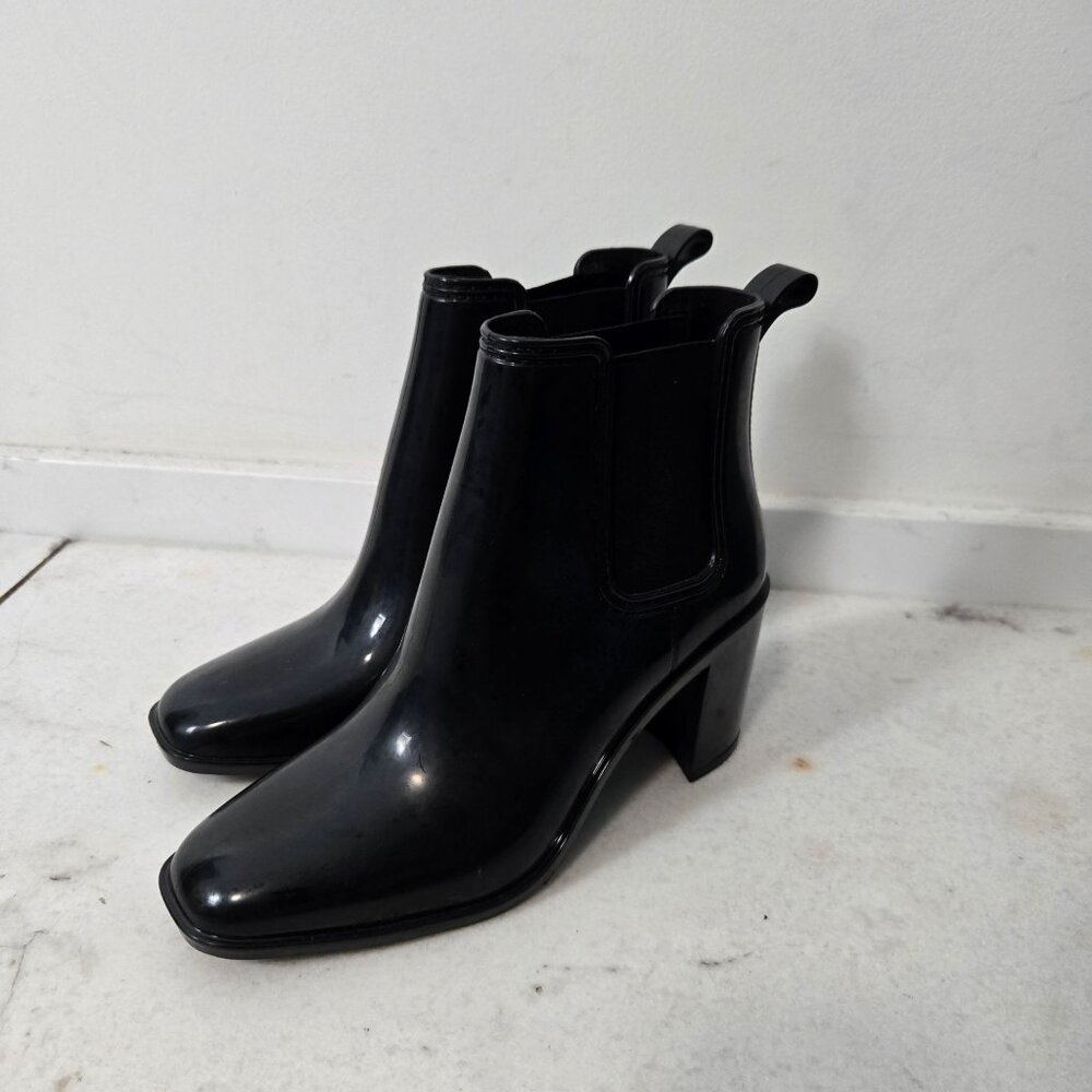 Jeffrey Campbell Size 9 Hurricane Rain Pull-On Chelsea Booties Black Block Heel